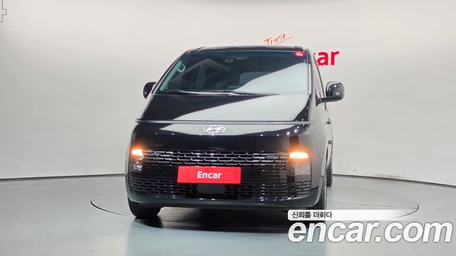 Hyundai Staria 2024 — photo 3