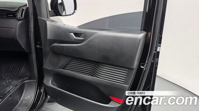 Hyundai Staria 2024 — photo 14