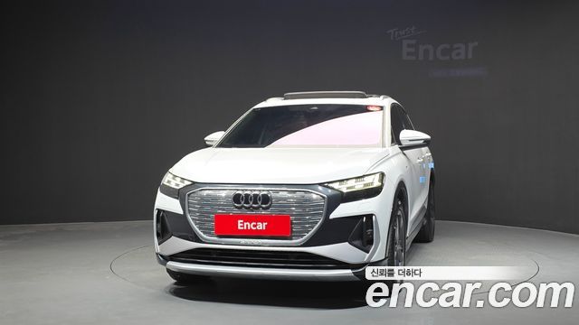 Audi Q4 e-tron 2022 — photo 3