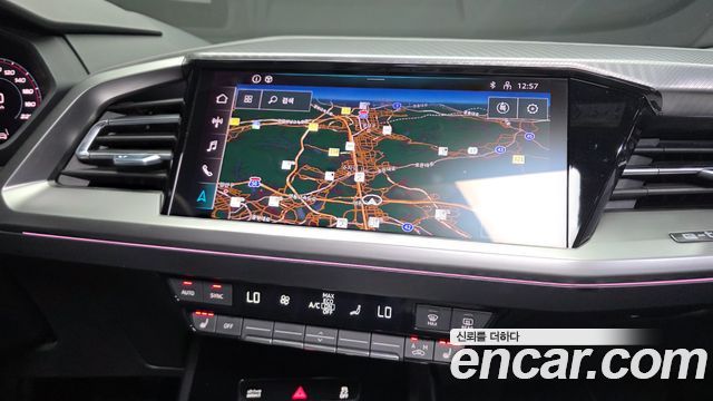Audi Q4 e-tron 2022 — photo 20