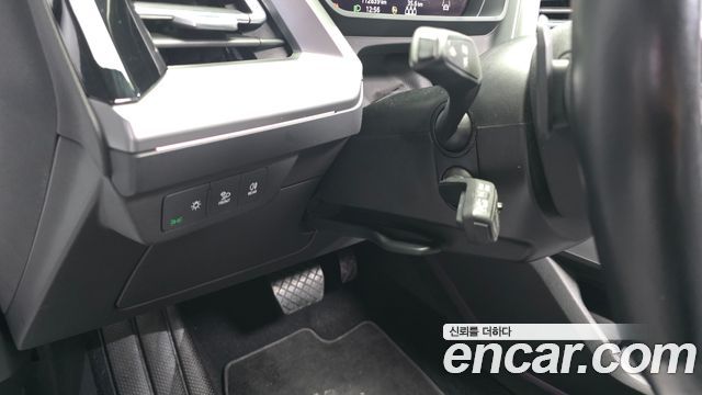 Audi Q4 e-tron 2022 — photo 28