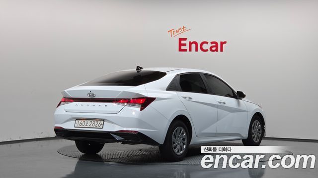 Hyundai AVANTE 2021 — photo 2