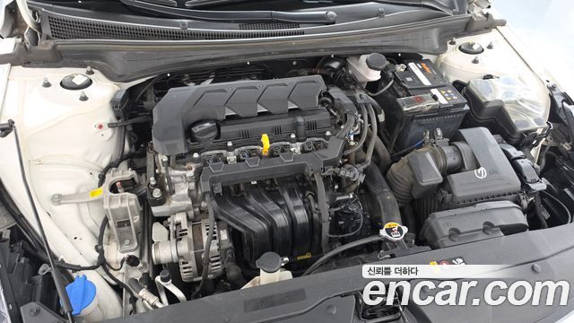 Hyundai AVANTE 2021 — photo 6