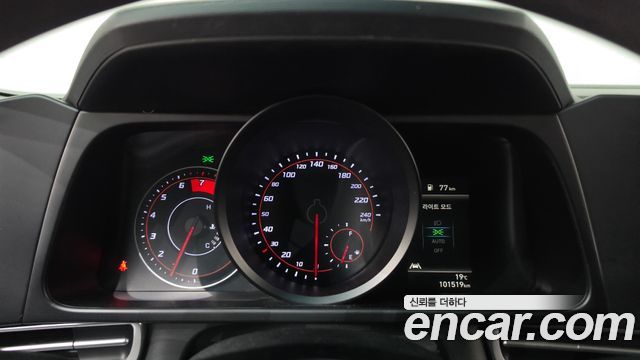 Hyundai AVANTE 2021 — photo 11