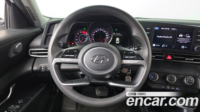 Hyundai AVANTE 2021 — photo 18