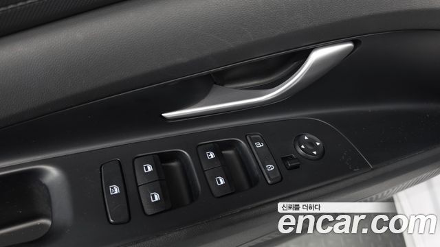 Hyundai AVANTE 2021 — photo 26