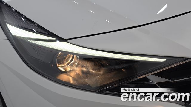 Hyundai AVANTE 2021 — photo 8