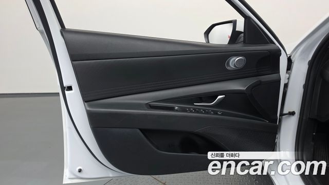 Hyundai AVANTE 2021 — photo 14