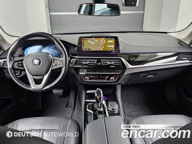 BMW 5-Series 2019 — photo 7
