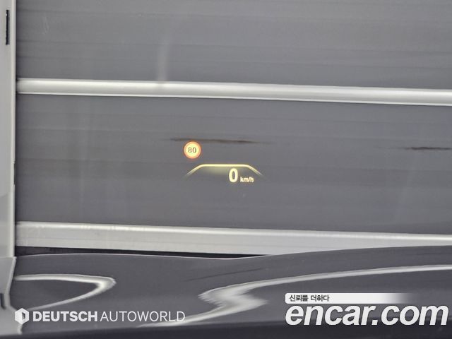 BMW 5-Series 2019 — photo 17