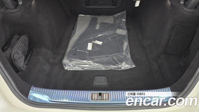 Mercedes-Benz S-Class 2021 — photo 16