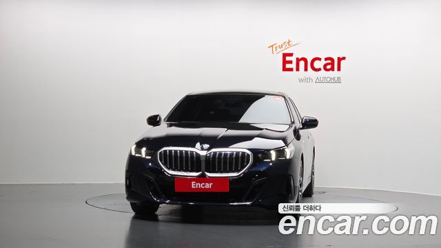 BMW 5-Series 2024 — photo 3