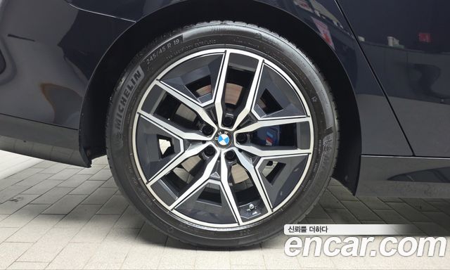 BMW 5-Series 2024 — photo 5