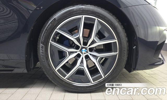 BMW 5-Series 2024 — photo 7