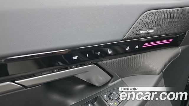 BMW 5-Series 2024 — photo 27