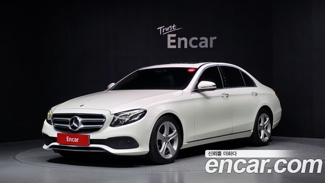 Mercedes-Benz E-Class 2017 — photo 1