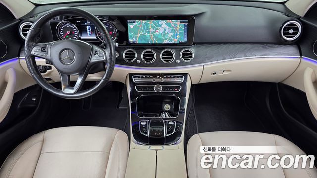 Mercedes-Benz E-Class 2017 — photo 7