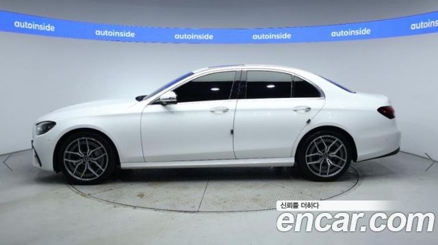 Mercedes-Benz E-Class 2023 — photo 2