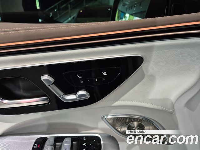 Mercedes-Benz EQE 2026 — photo 12