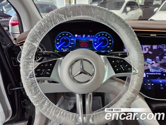 Mercedes-Benz EQE 2026 — photo 15