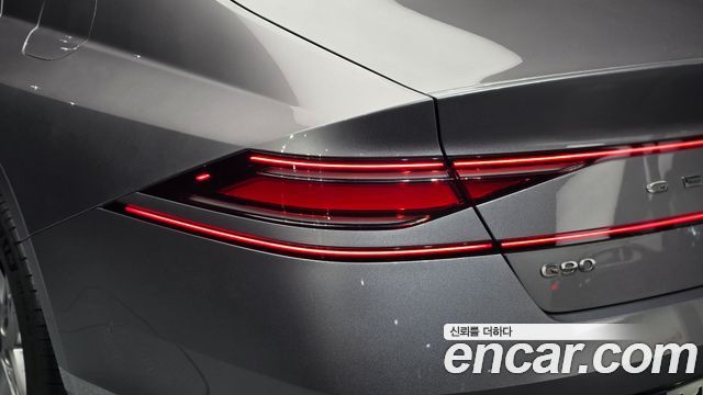 Genesis G90 2022 — photo 9