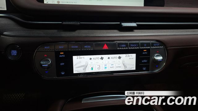 Genesis G90 2022 — photo 28