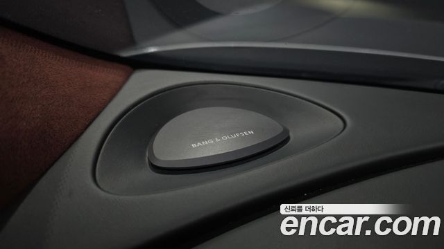 Genesis G90 2022 — photo 31