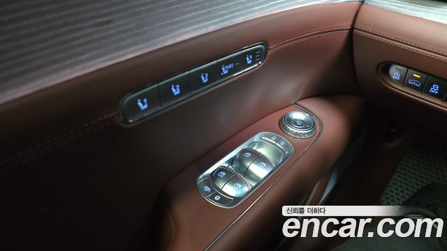 Genesis G90 2022 — photo 32