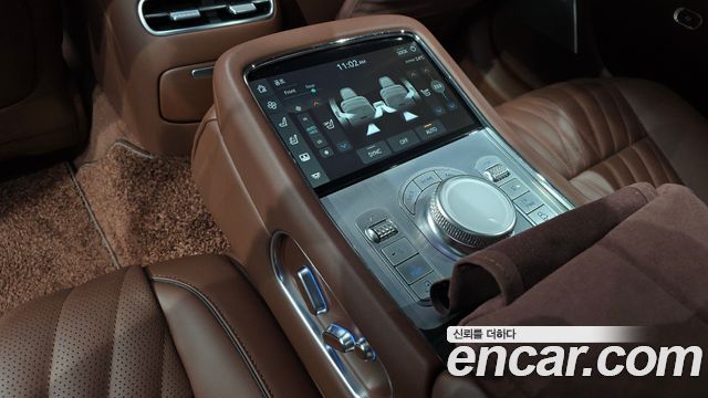 Genesis G90 2022 — photo 38