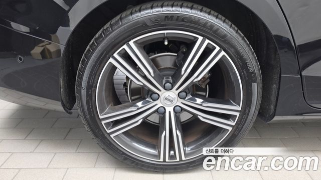 Volvo S60 2022 — photo 5