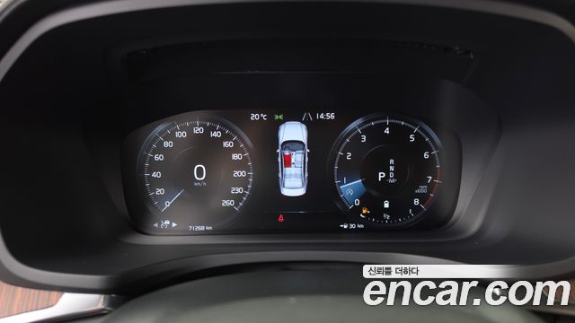 Volvo S60 2022 — photo 11