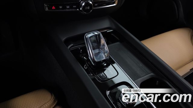 Volvo S60 2022 — photo 12