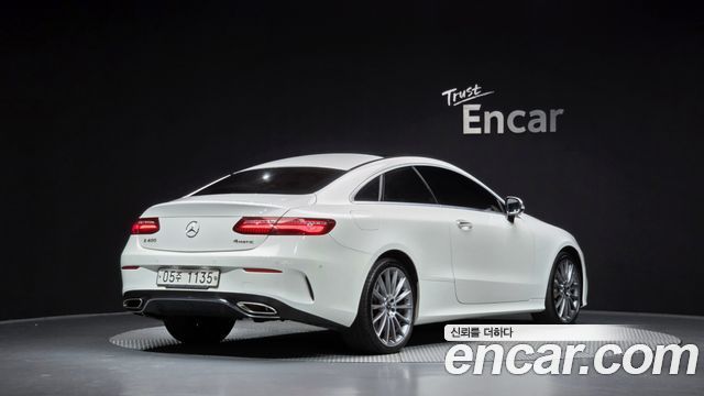 Mercedes-Benz E-Class 2017 — photo 2