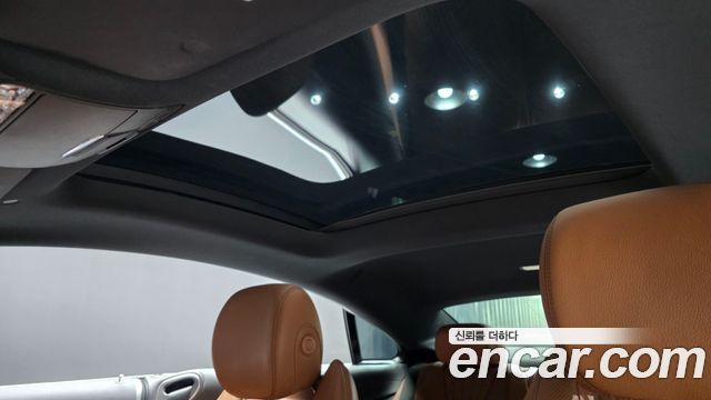 Mercedes-Benz E-Class 2017 — photo 18