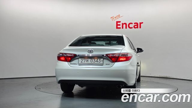 Toyota Camry 2017 — photo 4