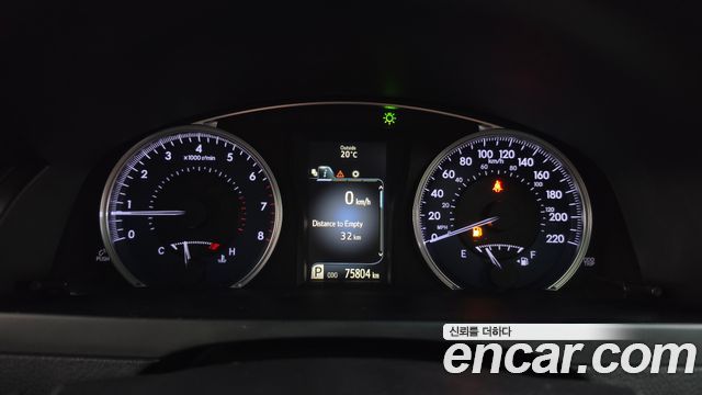 Toyota Camry 2017 — photo 8