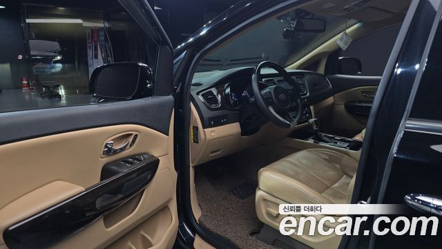 Kia Canival 2020 — photo 10