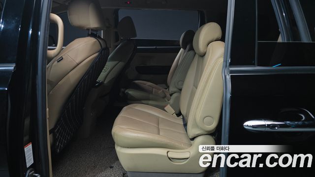 Kia Canival 2020 — photo 12