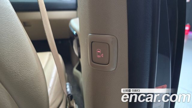 Kia Canival 2020 — photo 19