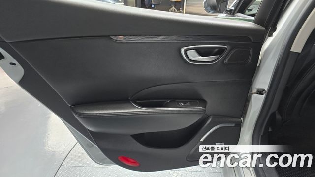Renault Korea SM6 2016 — photo 15