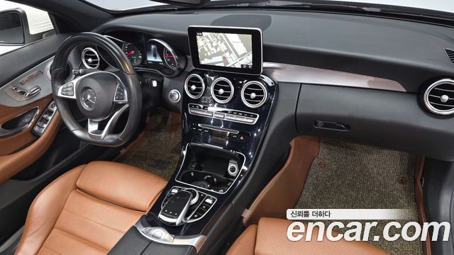 Mercedes-Benz C-Class 2018 — photo 10