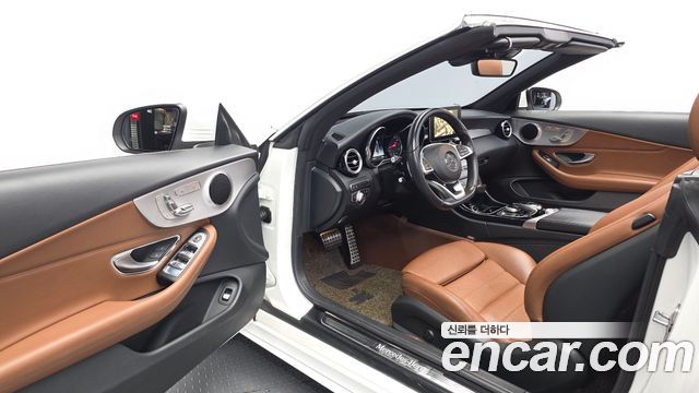 Mercedes-Benz C-Class 2018 — photo 13