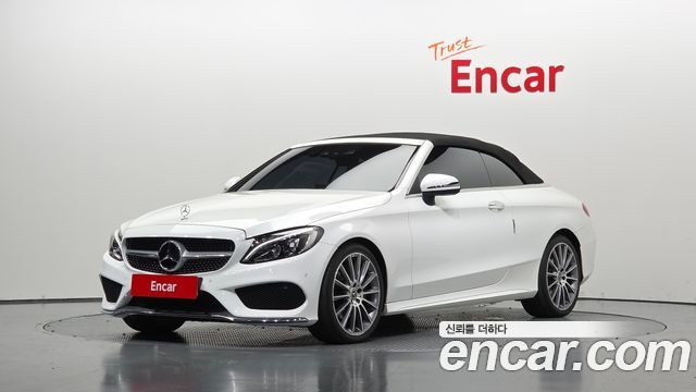 Mercedes-Benz C-Class 2018 — photo 24