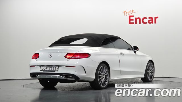 Mercedes-Benz C-Class 2018 — photo 25