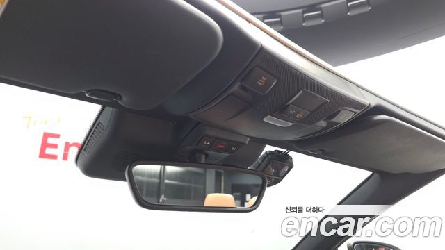 Mercedes-Benz C-Class 2018 — photo 27