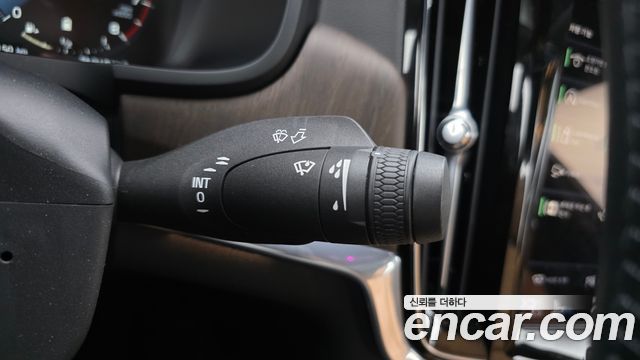 Volvo S90 2021 — photo 24