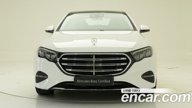 Mercedes-Benz E-Class 2026 — photo 3