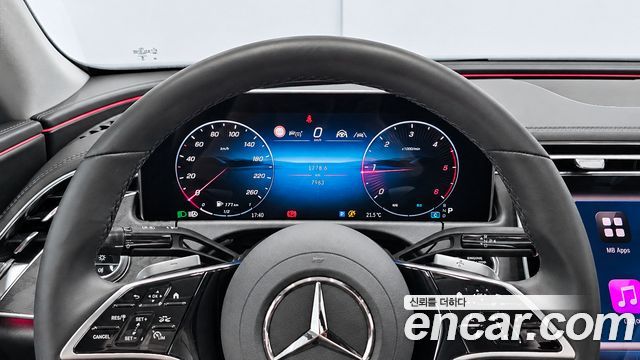 Mercedes-Benz E-Class 2026 — photo 8