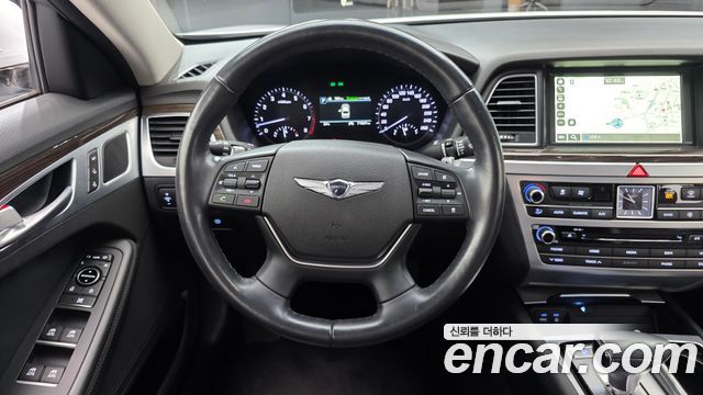 Genesis G80 2018 — photo 19