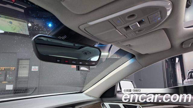 Genesis G80 2018 — photo 31